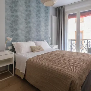House Due Torri Apartment